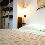 Tzio Roomme